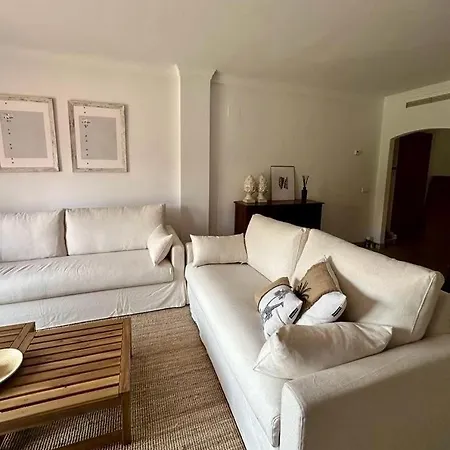 Costa Galera Con Piscinas Jardin Y Un Bano Cercano A La Playa Aparthotel Estepona