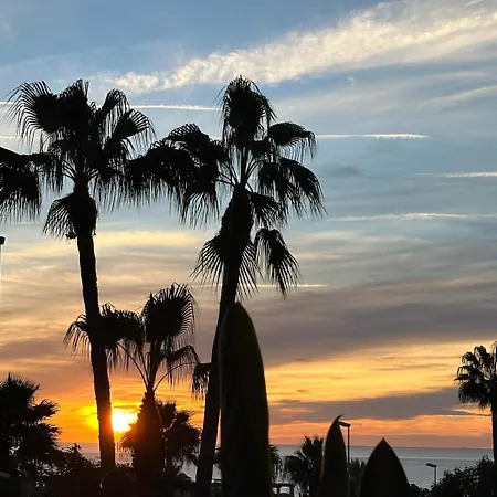 Costa Galera Con Piscinas Jardin Y Un Bano Cercano A La Playa
