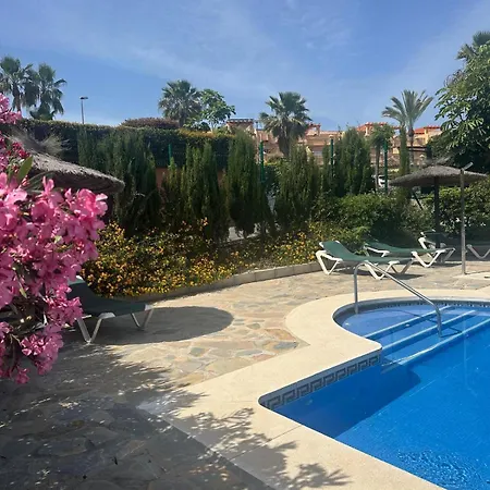 En Planta Baja Con Jardin Privado Y Siete Piscinas Lejlighedshotel Estepona