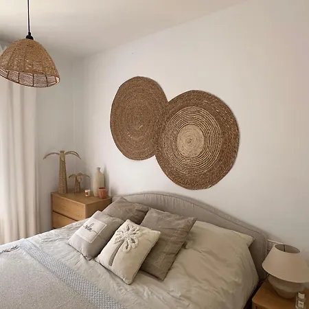 En Planta Baja Con Jardin Privado Y Siete Piscinas Estepona