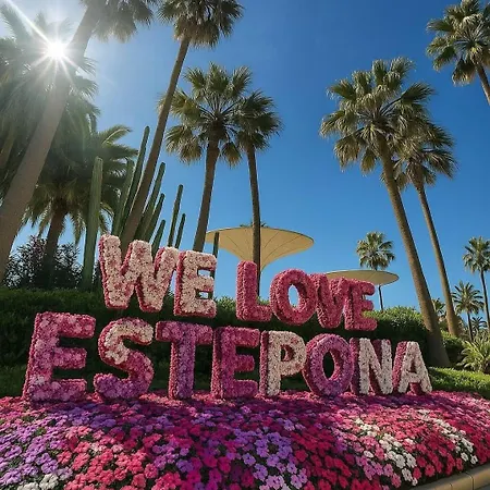En Planta Baja Con Jardin Privado Y Siete Piscinas Lejlighedshotel Estepona