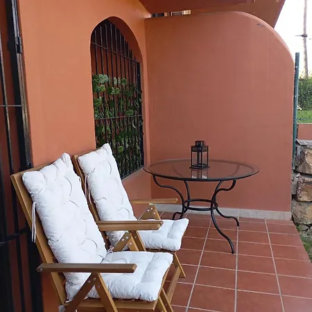 Costa Galera Con Piscinas Jardin Y Un Bano Cercano A La Playa Aparthotel
